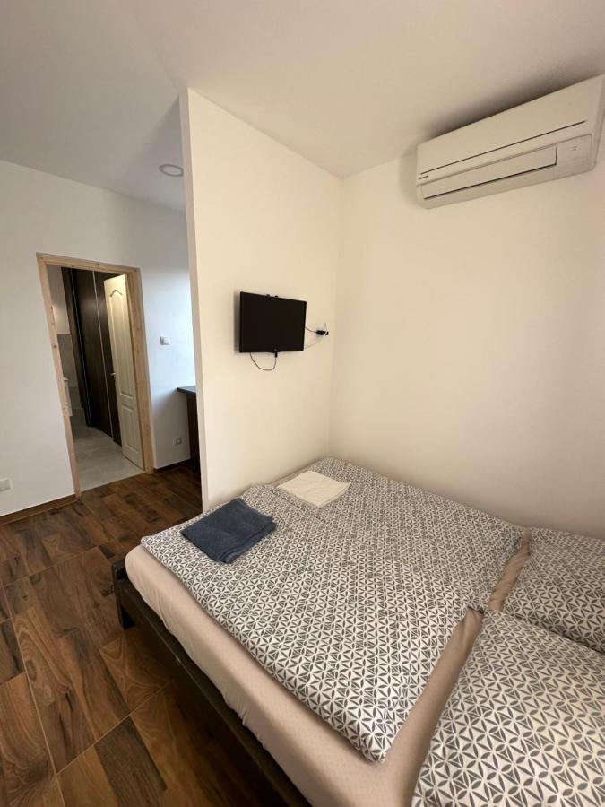 Beregi Apartman Tiszaujvaros Exterior photo